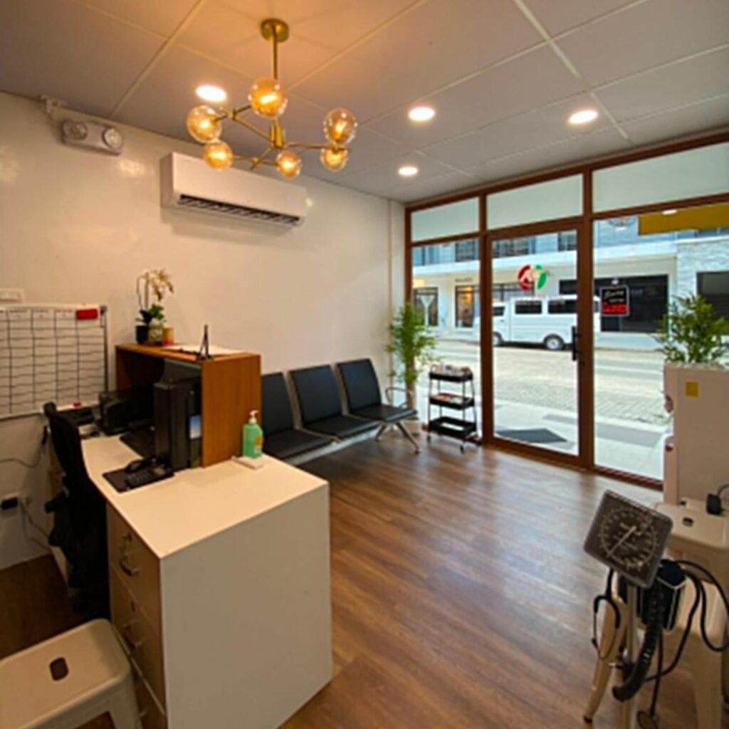 PMP Pain Center Poblacion, Davao Receiving area
